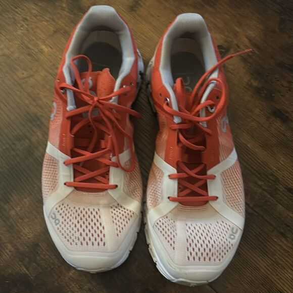 ON Running Cloudflow Sneaker,In  Rust Pink Size 7 - Picture 3 of 10